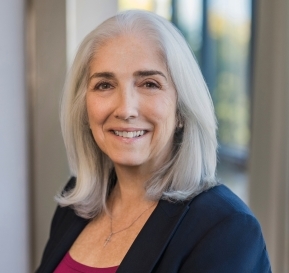 Headshot Photo of Robin Ax